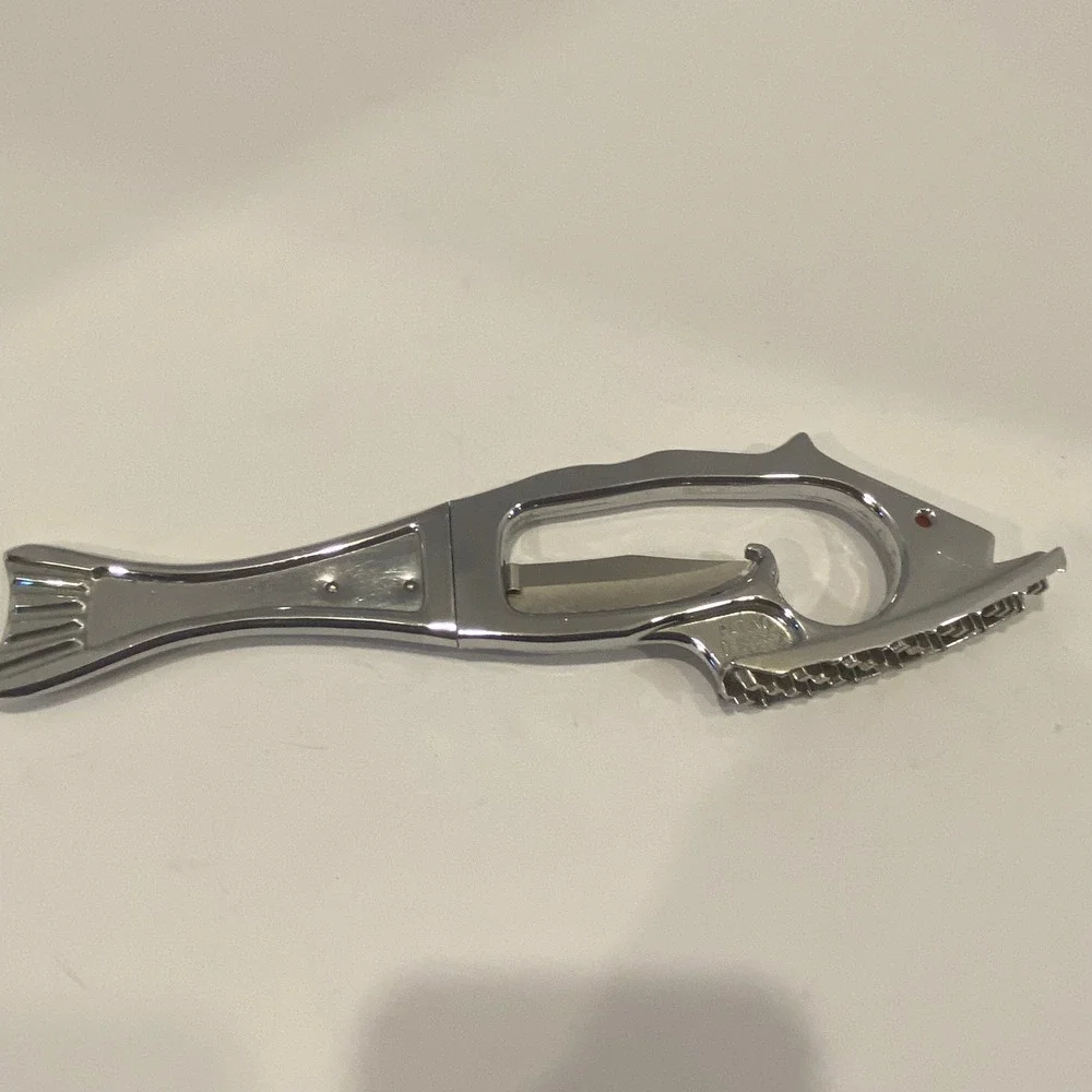 Fish-Master Multi-Tool Fishing Gadget Silver Vintage‎ Made in USA Scaler Knife
